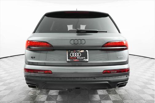 2025 Audi Q7 55 Premium Plus