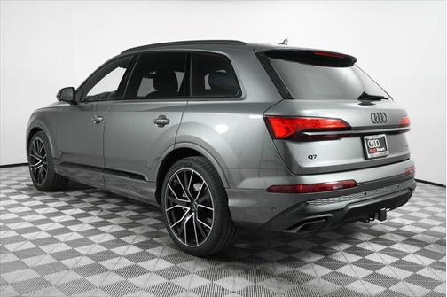 2025 Audi Q7 55 Premium Plus