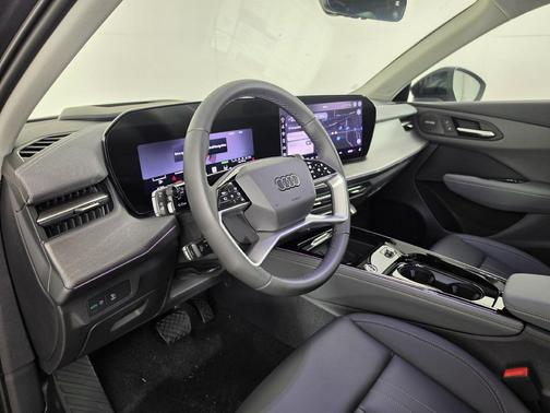 Daytona Gray Pearl Effect 2026 Audi Q3 TFSI quattro S tronic