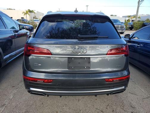 2023 Audi Q5 45 S line Premium