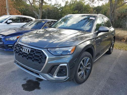 2023 Audi Q5 45 S line Premium