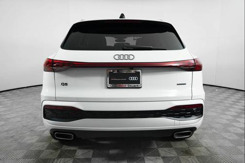 2025 Audi Q5 Premium TFSI quattro S tronic