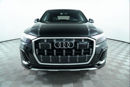2025 Audi Q7 55 Prestige