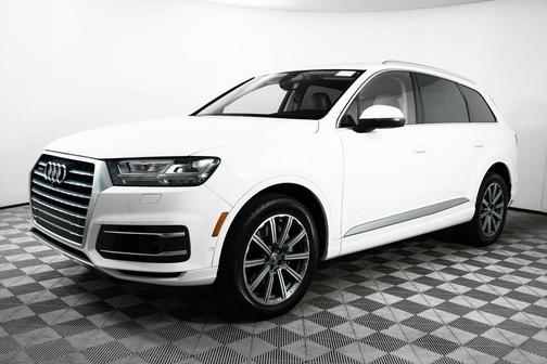 2019 Audi Q7 55 Premium Plus