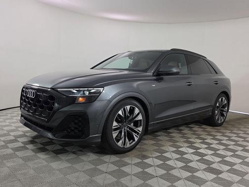 Daytona Gray Pearl Effect 2026 Audi Q8 55 Premium Plus
