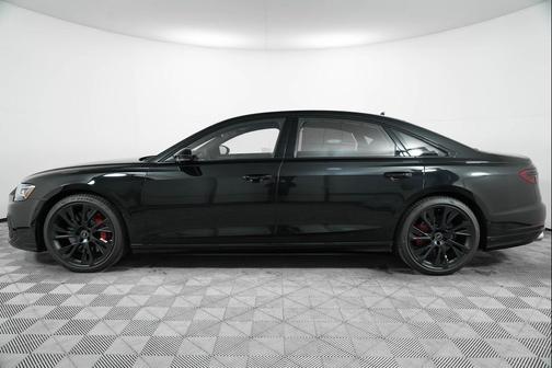 2025 Audi S8 4.0T