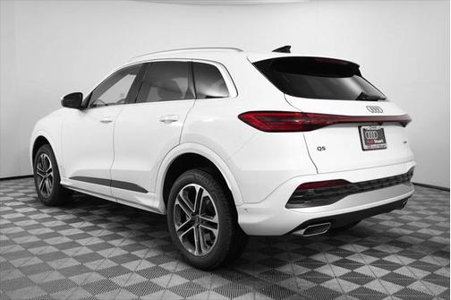 2025 Audi Q5 Premium