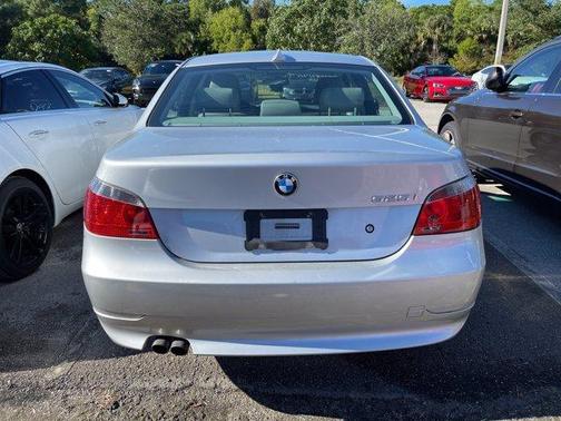 Photo 5 of 8 of 2007 BMW 525 i