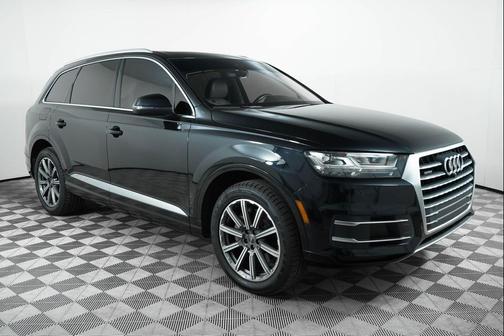2019 Audi Q7 45 Premium Plus