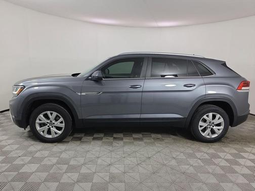 Platinum Gray Metallic 2021 Volkswagen Atlas Cross Sport 2.0T S