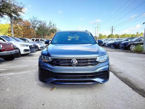 2022 Volkswagen Tiguan 2.0T SE R-Line Black
