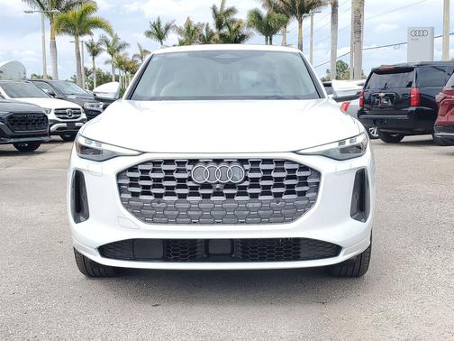 2025 Audi Q5 Premium Plus TFSI quattro S tronic