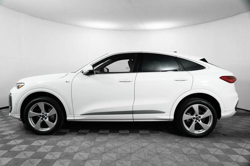 2025 Audi Q5 Premium Plus TFSI quattro S tronic