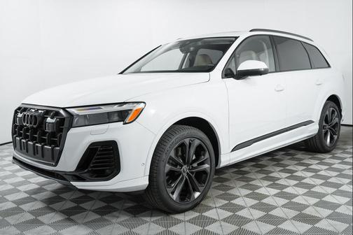 2025 Audi Q7 55 Premium Plus
