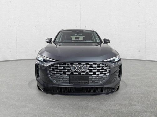 Tambora Gray Metallic 2026 Audi Q5 Premium TFSI quattro S tronic