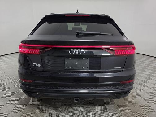 Orca Black Metallic 2020 Audi Q8 55 Premium Plus