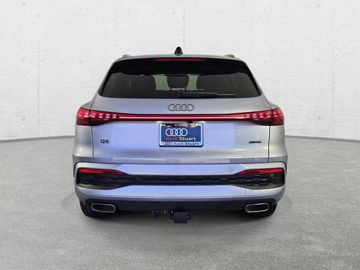 Florett Silver Metallic 2026 Audi Q5 Premium Plus TFSI quattro S tronic