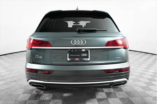 2025 Audi Q5 45 S line Premium