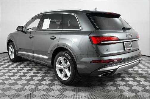 2025 Audi Q7 45 Premium