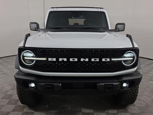 Oxford White 2023 Ford Bronco Wildtrak