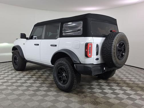 Oxford White 2023 Ford Bronco Wildtrak