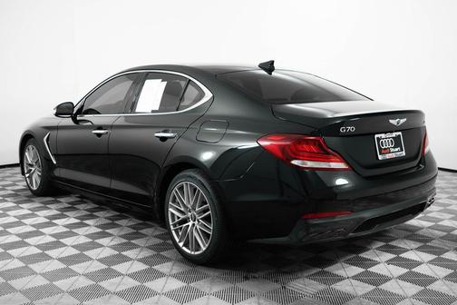2020 Genesis G70 2.0T RWD