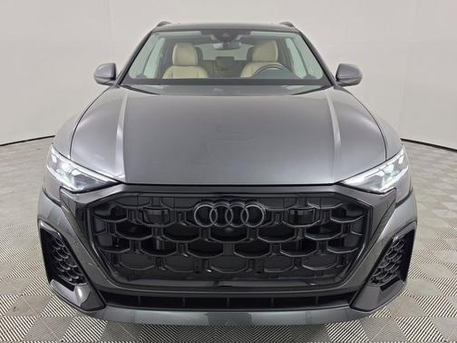 Daytona Gray Pearl 2025 Audi Q8 55 Premium Plus