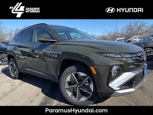 Green 2026 Hyundai TUCSON SEL Premium