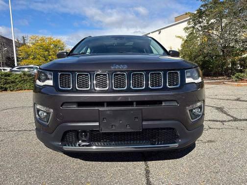 Granite Crystal Metallic Clearcoat 2019 Jeep Compass Limited