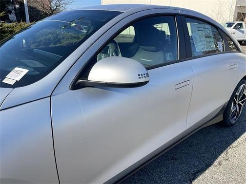 2025 Hyundai IONIQ 6 SEL