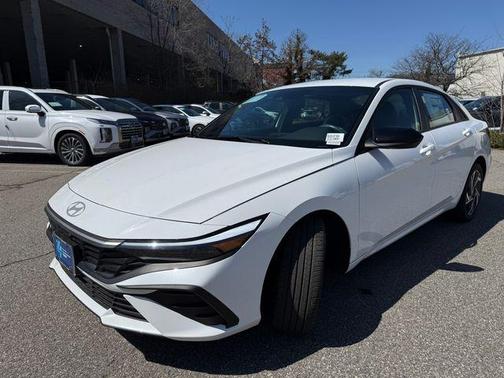 Serenity White Pearl 2026 Hyundai ELANTRA SEL Sport