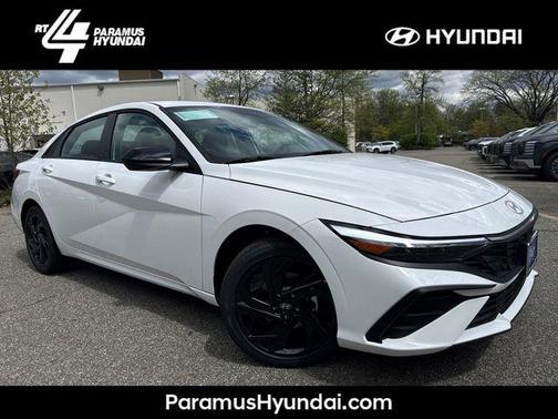 Serenity White Pearl 2026 Hyundai ELANTRA SEL Sport