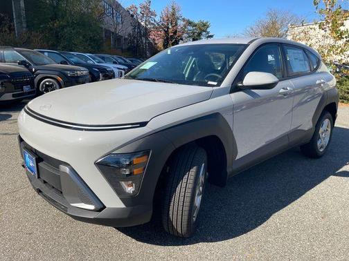 2025 Hyundai KONA SE