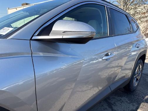 Shimmering Silver 2026 Hyundai TUCSON SEL Premium