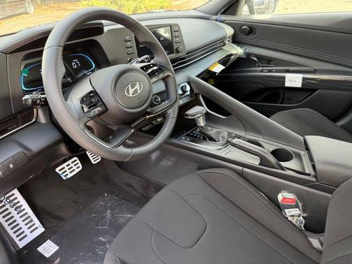 2026 Hyundai ELANTRA SEL