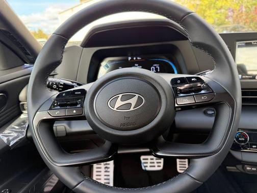 2026 Hyundai ELANTRA SEL