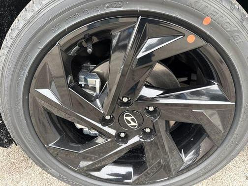 2026 Hyundai ELANTRA HEV SEL Sport