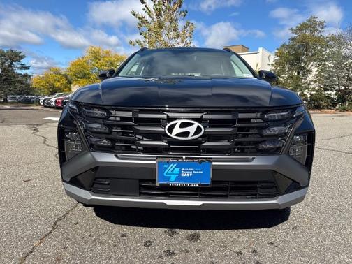 Phantom Black 2026 Hyundai TUCSON SEL Plus