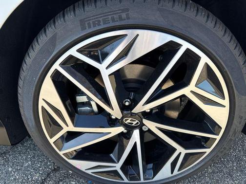 2025 Hyundai IONIQ 6 Limited