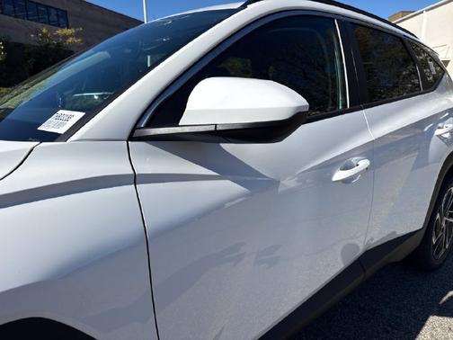 White Pearl 2026 Hyundai TUCSON SEL Plus