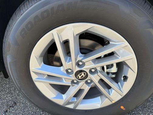 Hampton Gray 2026 Hyundai TUCSON SE