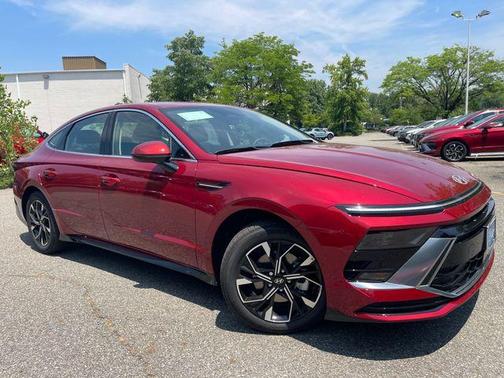 2025 Hyundai SONATA SEL