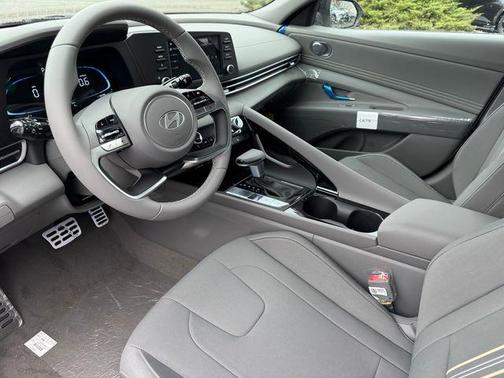 2026 Hyundai ELANTRA SEL