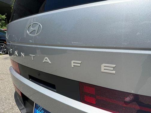 2025 Hyundai SANTA FE SE