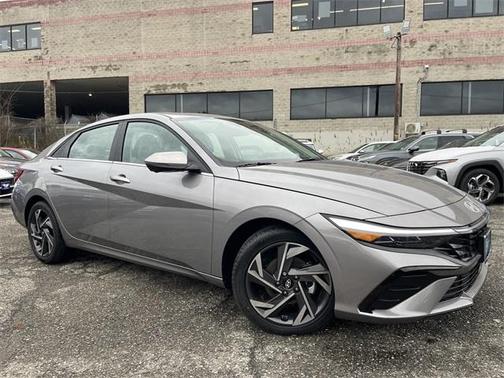 2025 Hyundai ELANTRA Limited