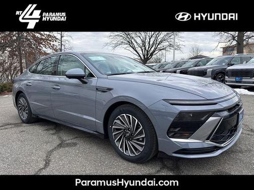 2026 Hyundai SONATA Hybrid Limited