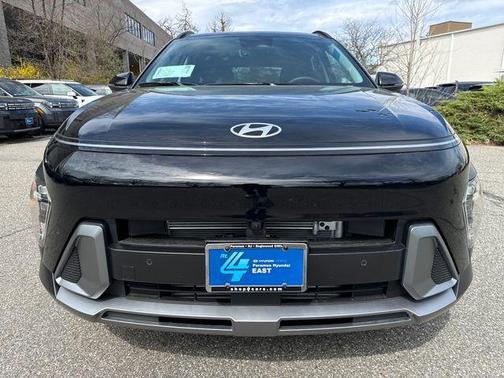 Abyss Black Pearl 2026 Hyundai KONA Limited