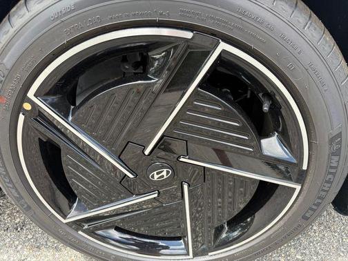 2025 Hyundai IONIQ 5 Limited