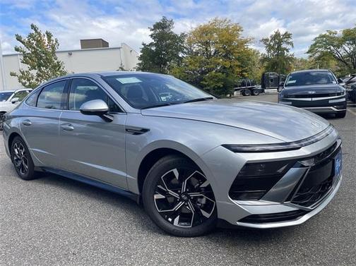 2025 Hyundai SONATA SEL