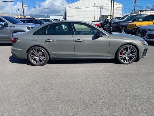2023 Audi S4 Premium Plus TFSI quattro Tiptronic